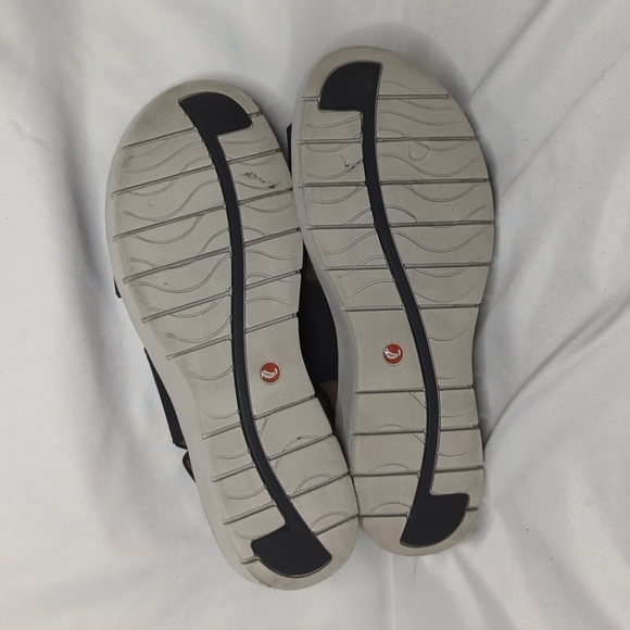 unstructured by Clarks Sandals - Picture 12 of 12